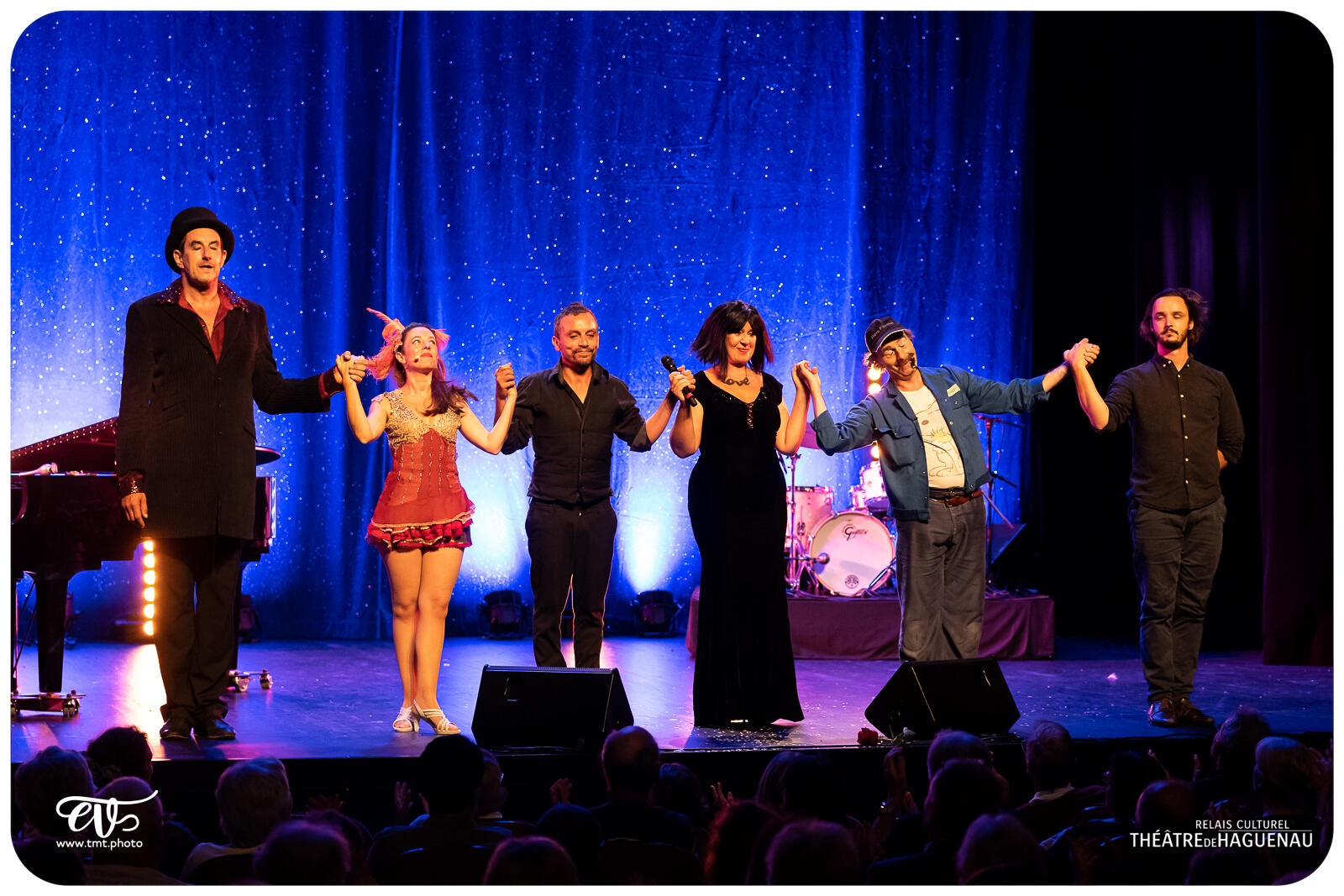 LE CABARET EXTRAORDINAIRE